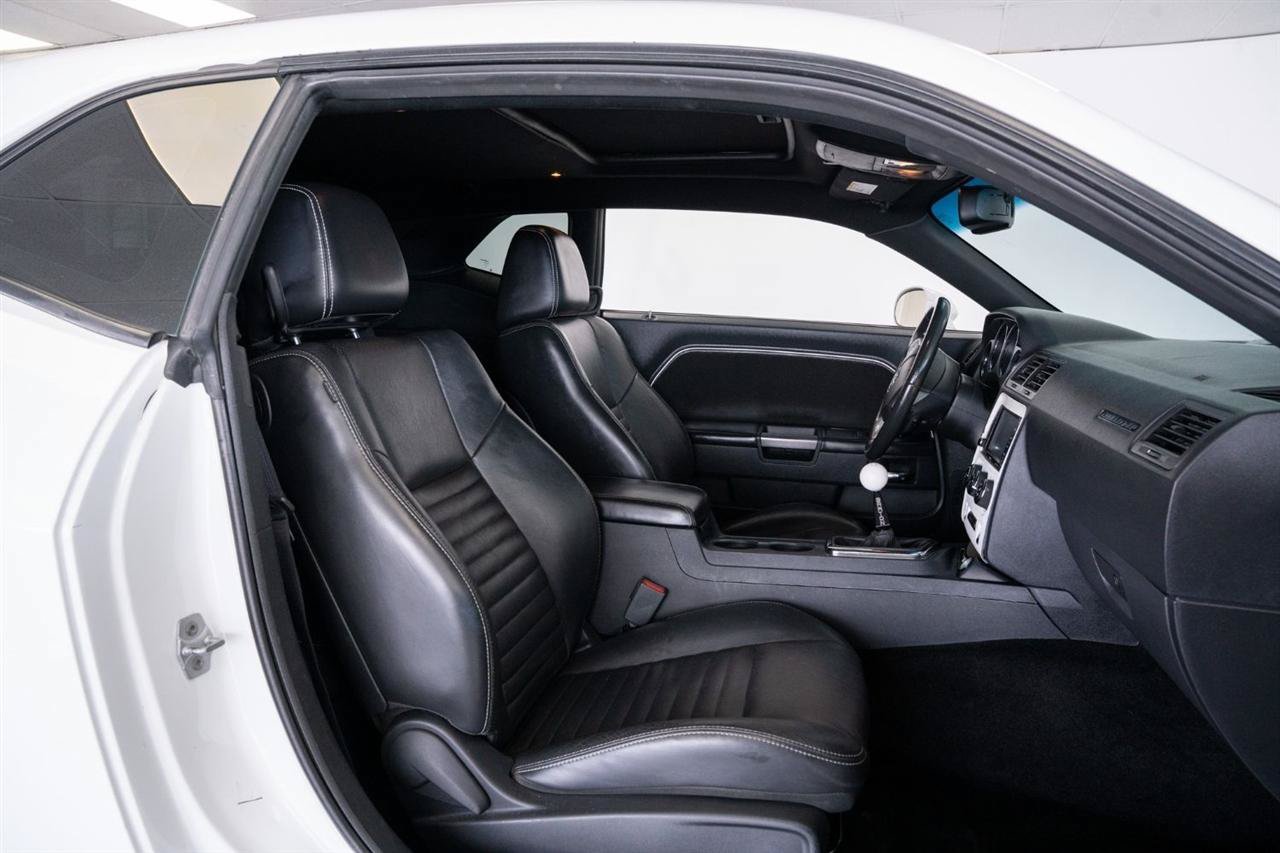Used 2013 Dodge Challenger R/T Plus RWD image 10