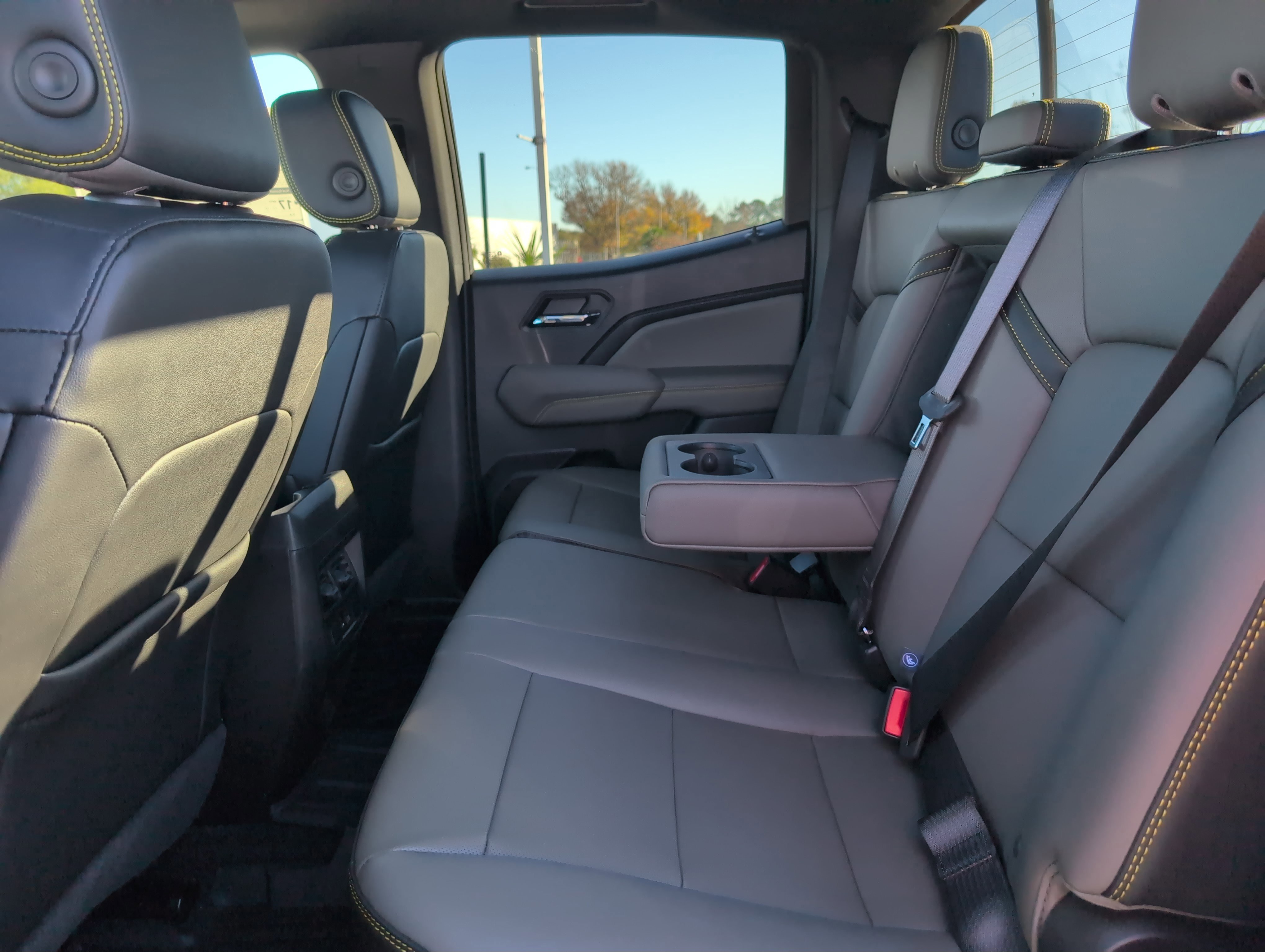 New 2026 Chevrolet Colorado ZR2 image 32