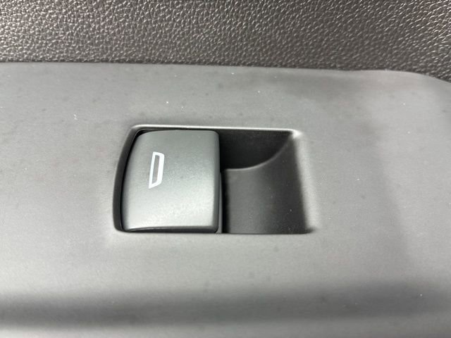 Used 2022 Chevrolet Silverado 1500 Custom Trail Boss w/ LPO, Dark Essentials Package image 19