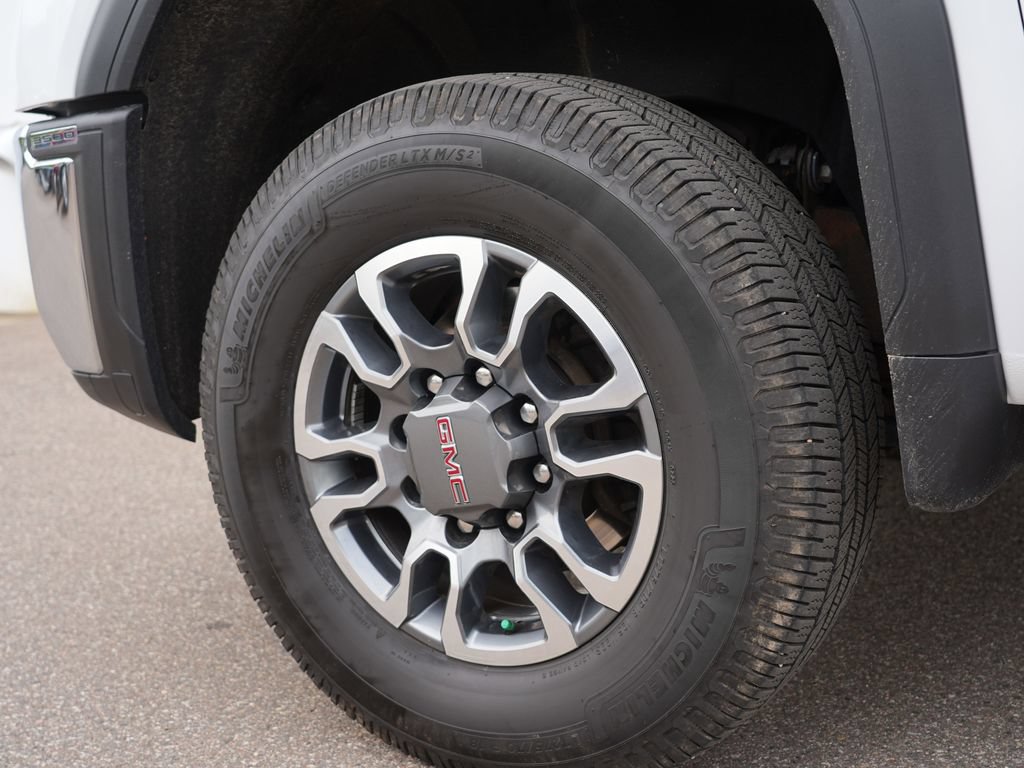 Used 2024 GMC Sierra 3500 Pro AWD/4WD image 31