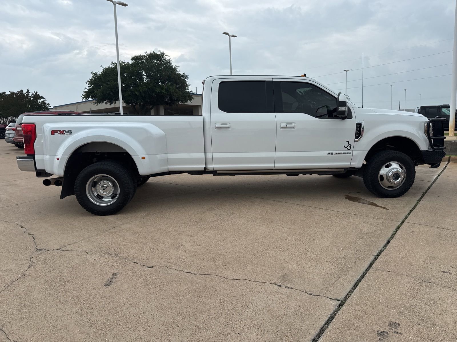 Used 2019 Ford F350 Lariat w/ Lariat Ultimate Package AWD/4WD image 8