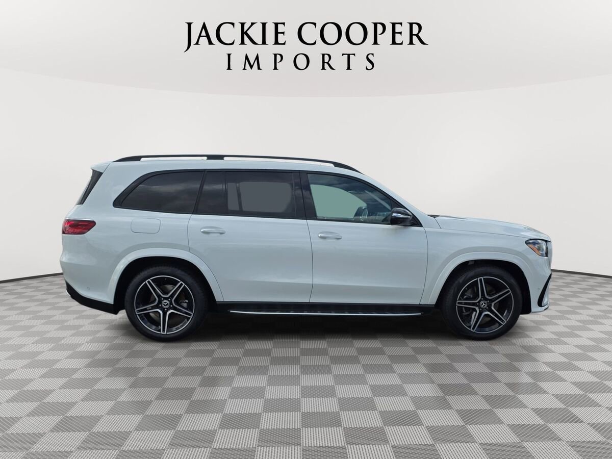 New 2026 Mercedes-Benz GLS 450 4MATIC image 4