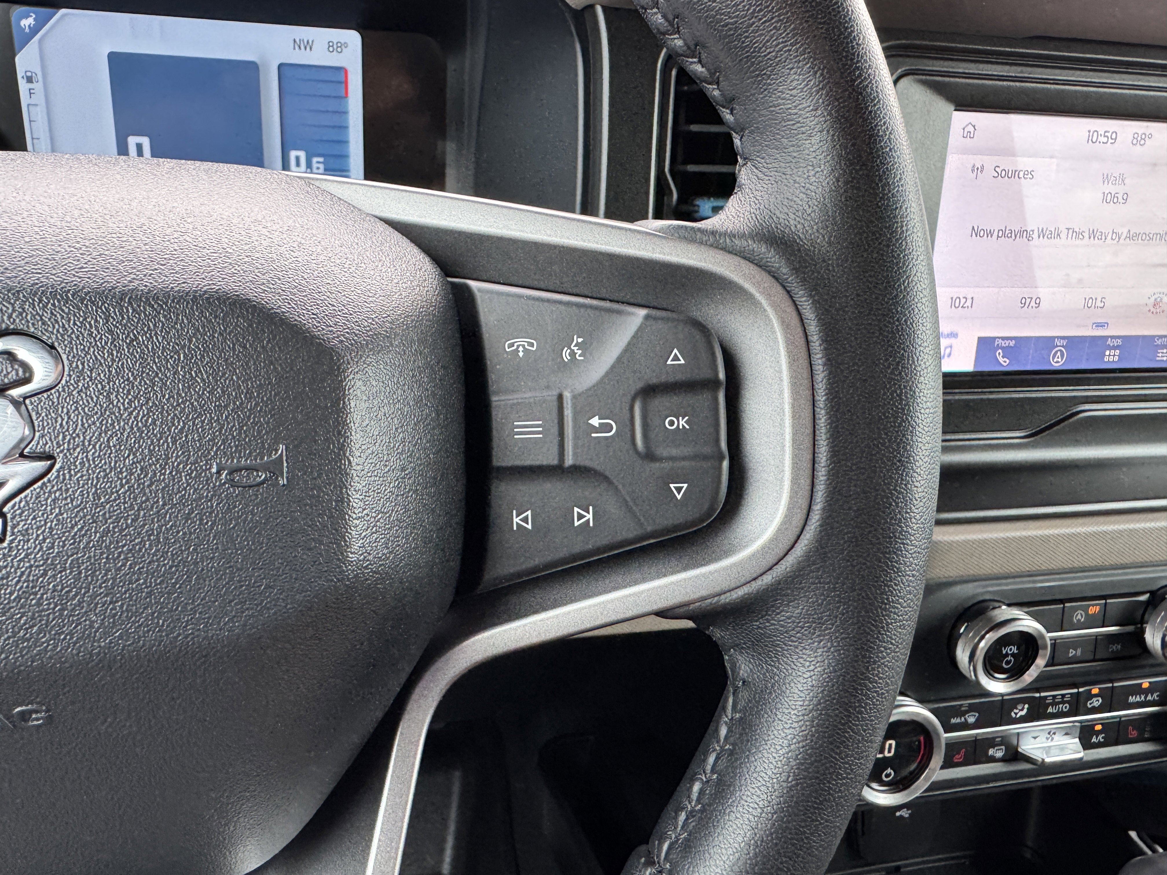 Used 2021 Ford Bronco Wildtrak image 18