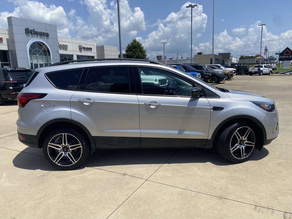 Used 2019 Ford Escape SEL FWD image 10