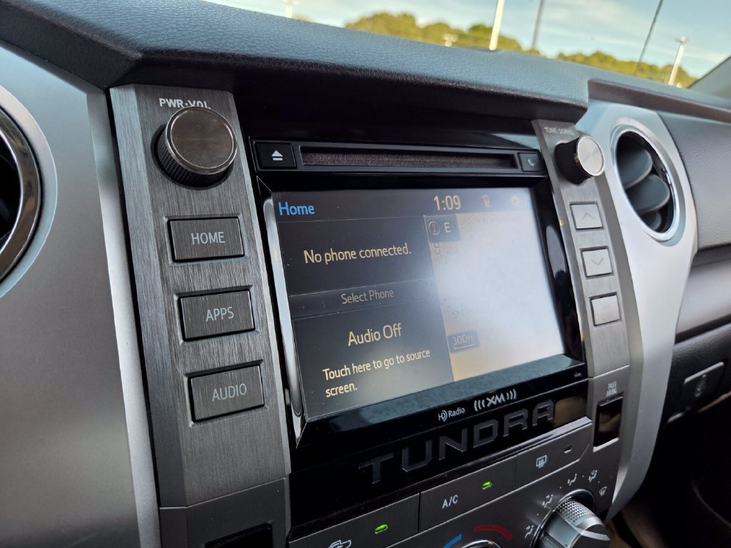 Used 2018 Toyota Tundra SR5 w/ SR5 Upgrade Package RWD image 30