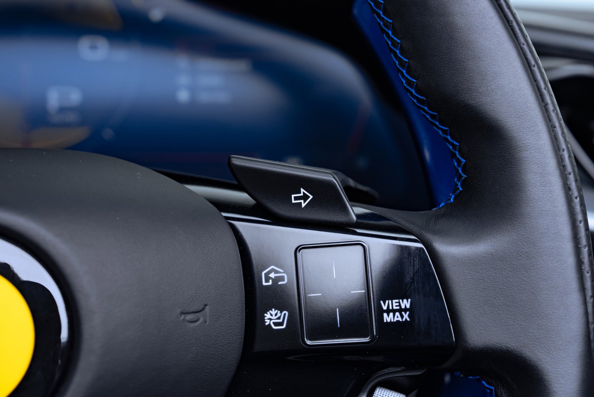 Used 2023 Ferrari SF90 Spider AWD/4WD image 65