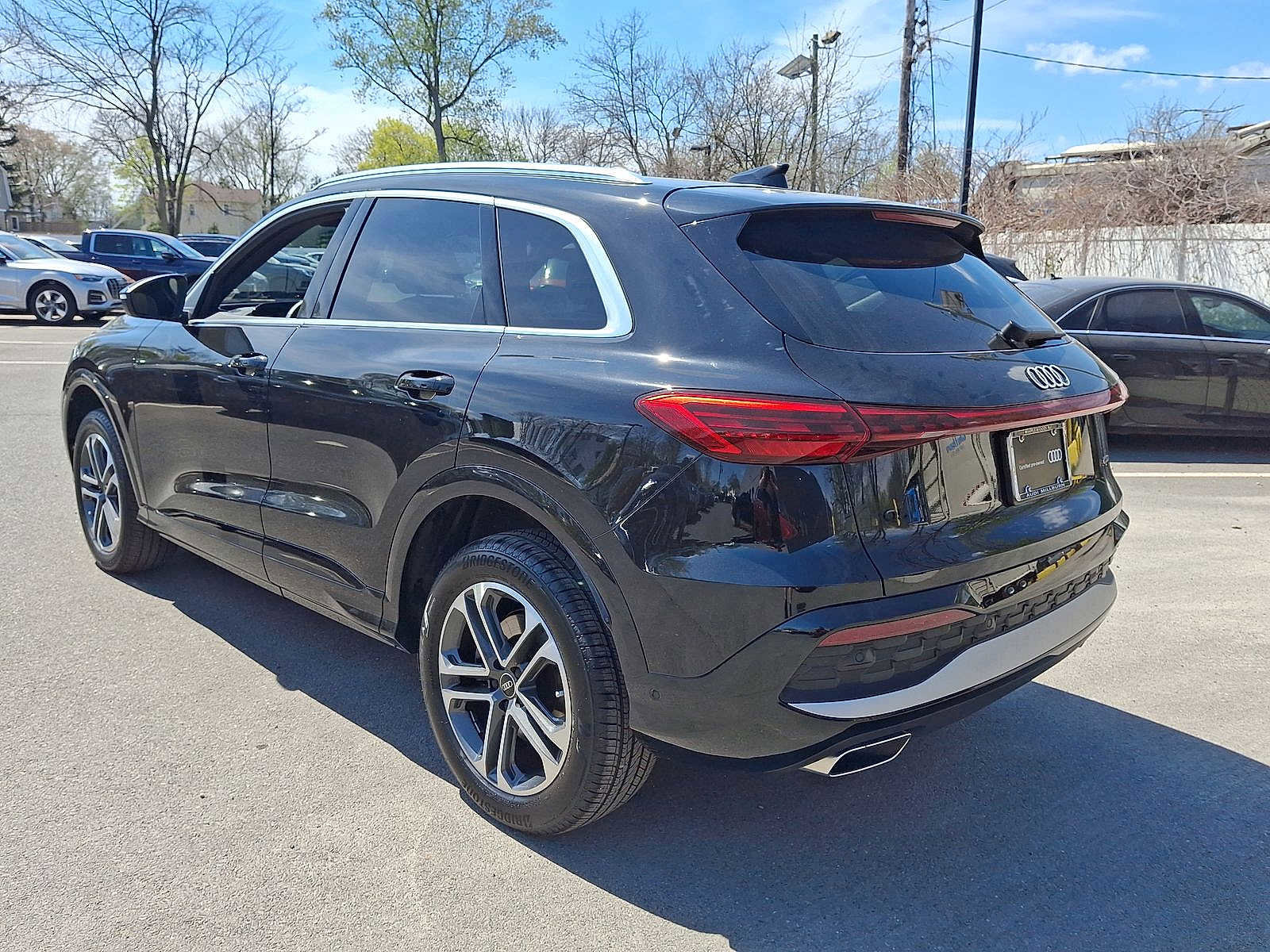 Certified 2025 Audi Q5 Premium w/ 19" Wheel Package AWD/4WD image 22
