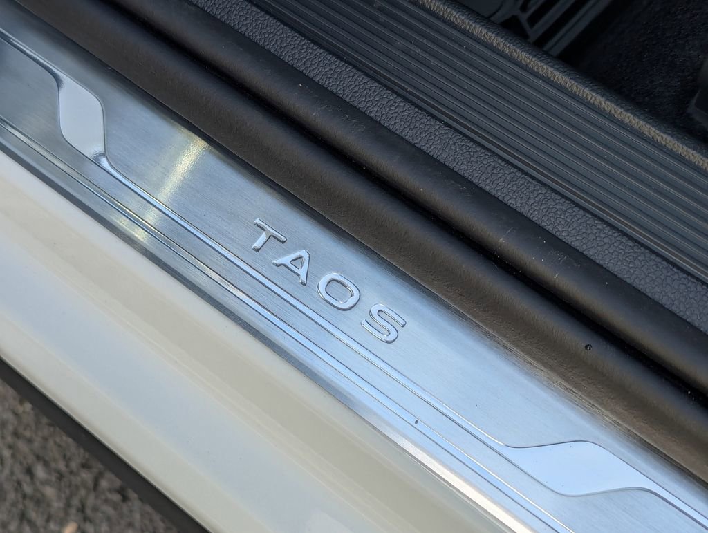 New 2026 Volkswagen Taos SE AWD/4WD image 39