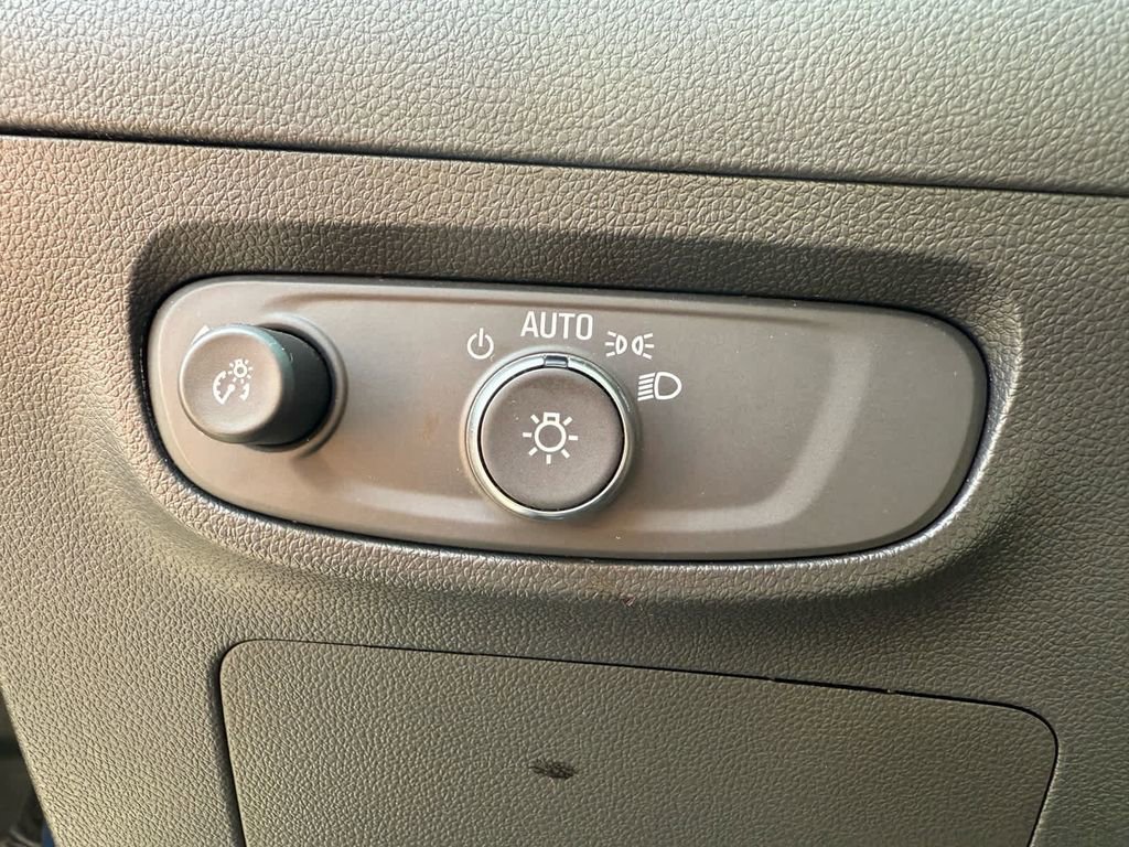 Used 2024 Buick Encore GX Sport Touring w/ Advanced Technology Package image 24