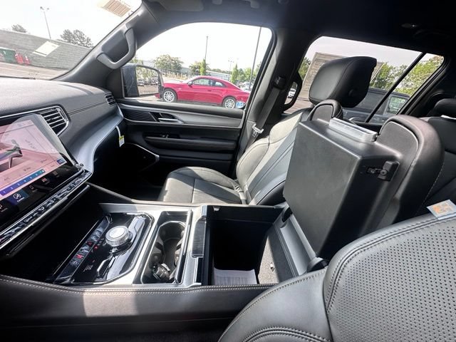New 2026 Jeep Grand Wagoneer 4WD image 26