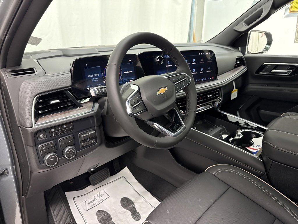 New 2026 Chevrolet Suburban Premier w/ Sun And Tow Package image 25