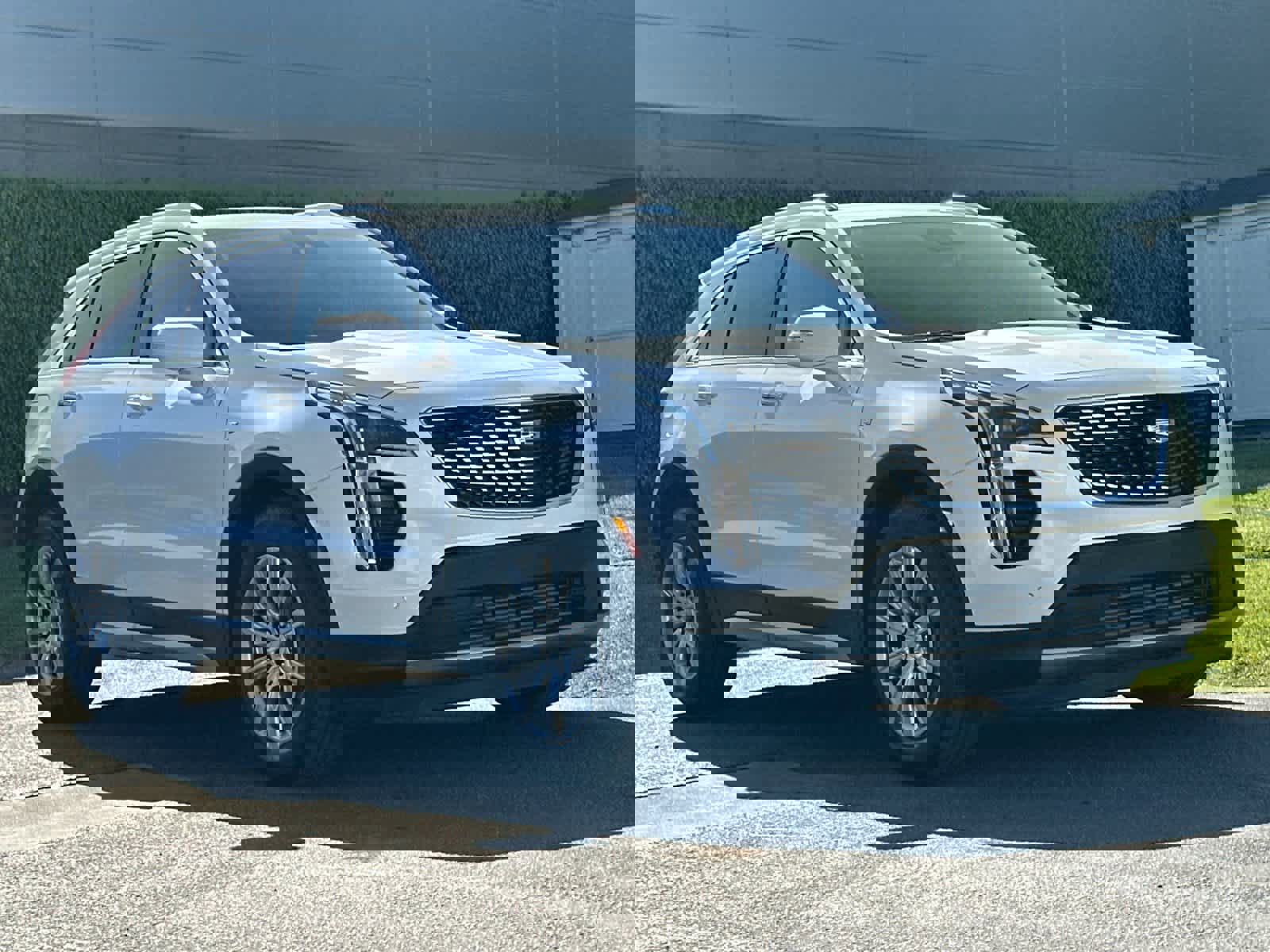 Used 2022 Cadillac XT4 Premium Luxury w/ Safety Alert Package image 10