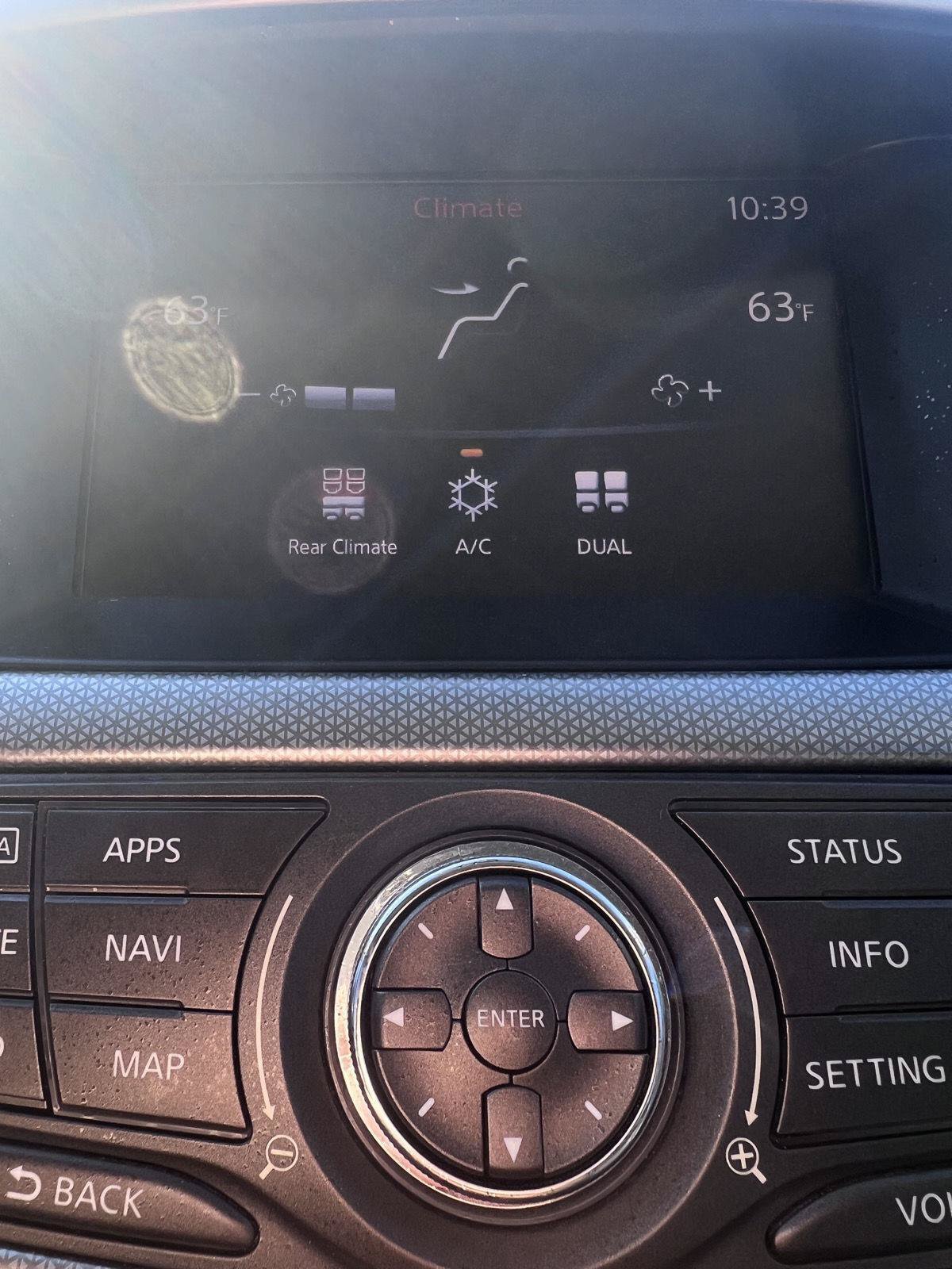 Used 2018 Nissan Pathfinder SL FWD image 13