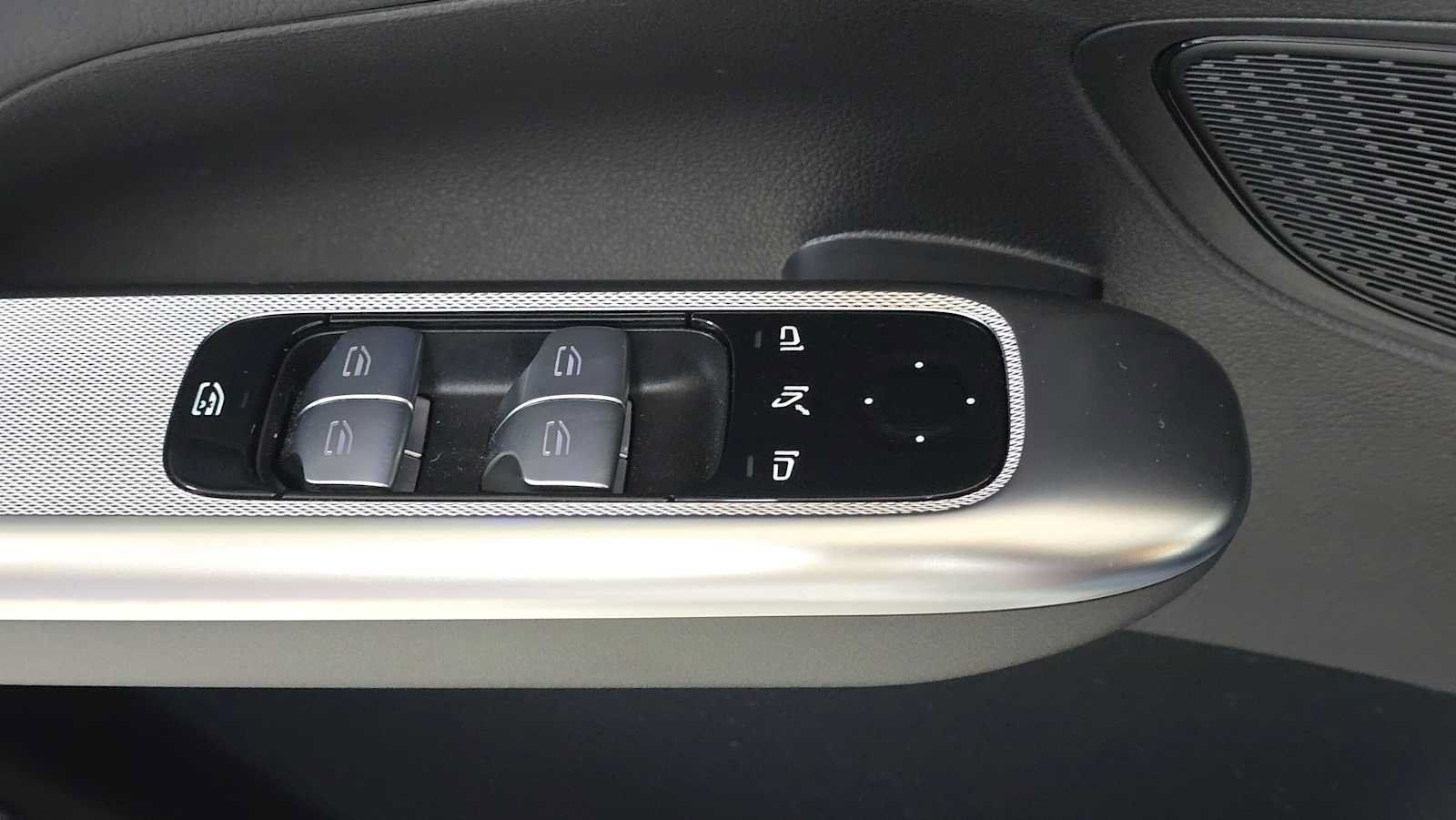 Certified 2026 Mercedes-Benz GLC 300 4MATIC image 24