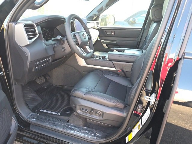 New 2026 Toyota Sequoia Platinum image 7