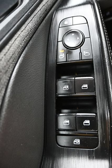 Used 2022 Nissan Rogue SV FWD image 28