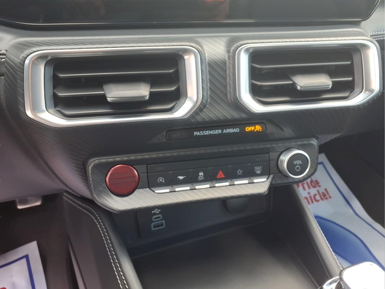 Used 2025 Ford Mustang GT Premium RWD image 11