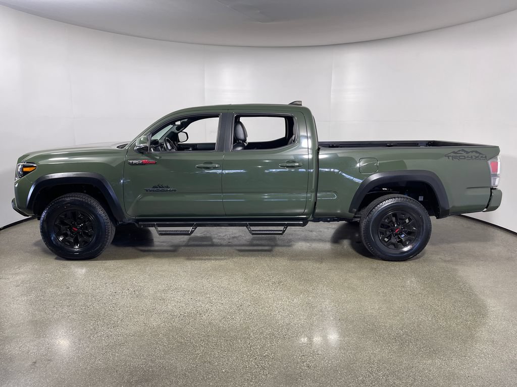 Certified 2022 Toyota Tacoma TRD Off-Road w/ TRD Premium Off Road Package AWD/4WD image 6