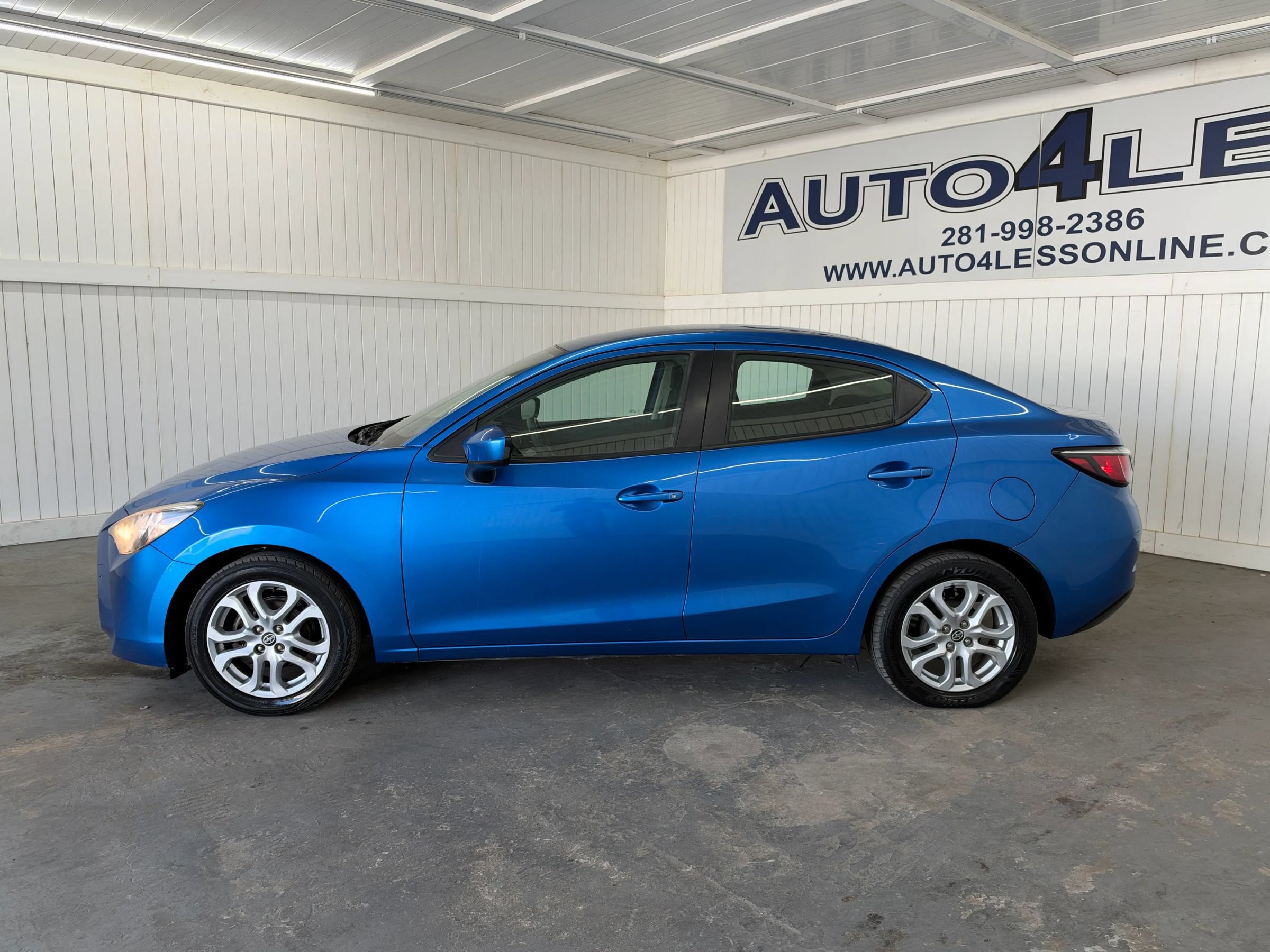 Used 2016 Scion iA FWD image 8
