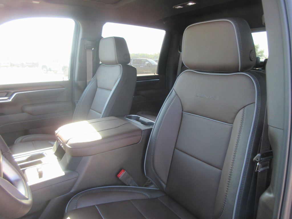 New 2026 GMC Sierra 2500 Denali w/ Denali Reserve Package image 14