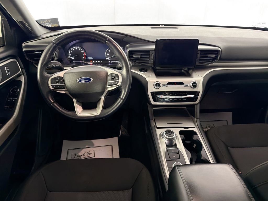 Used 2022 Ford Explorer XLT image 21