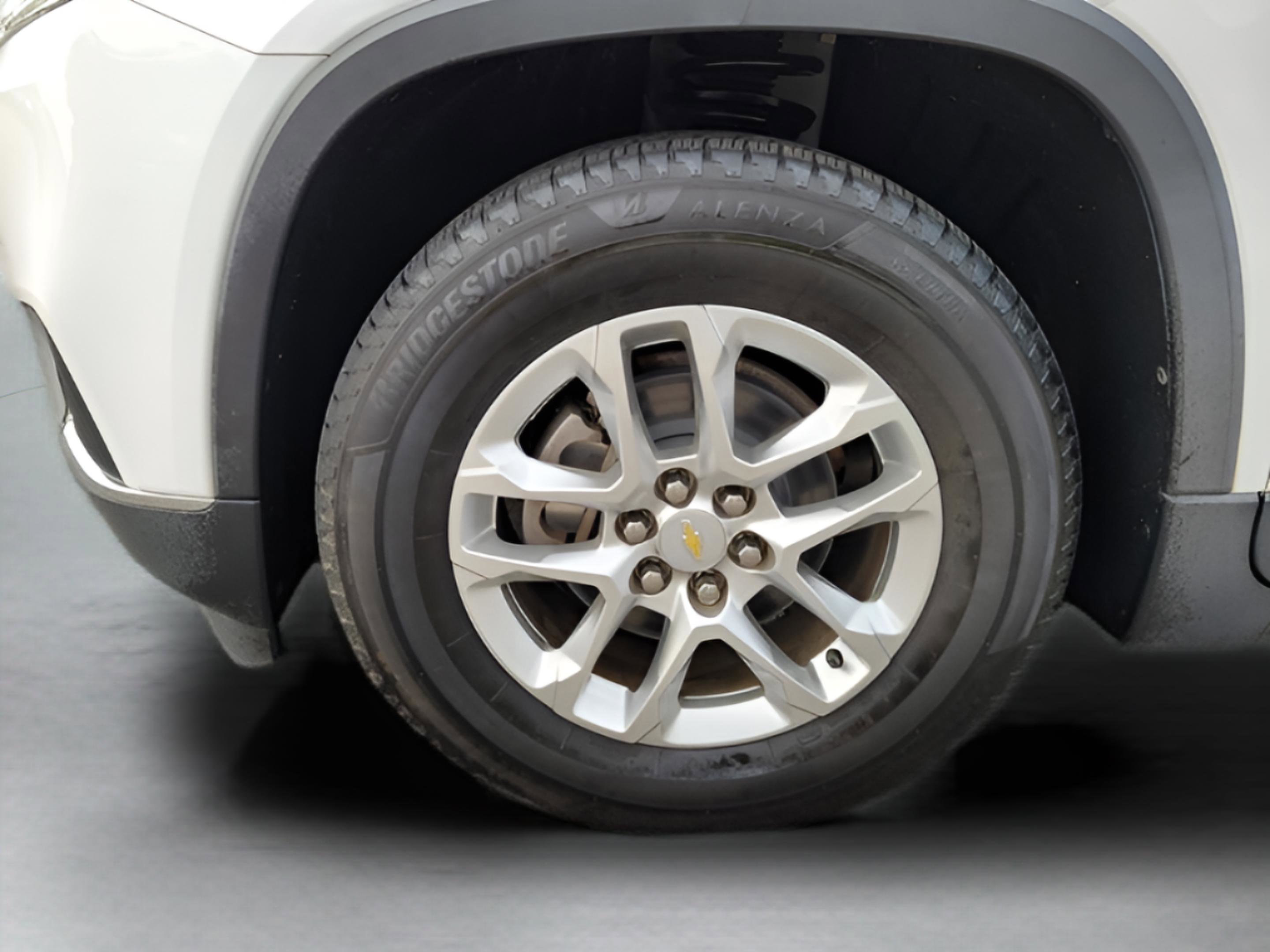 Used 2019 Chevrolet Traverse LT image 20