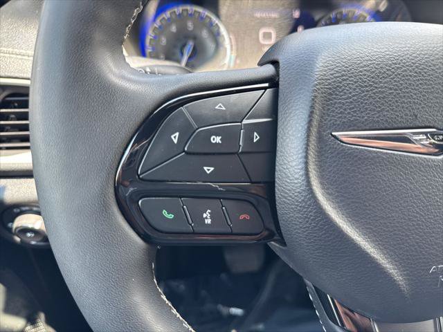 Certified 2023 Chrysler Pacifica Touring-L w/ S Appearance Package AWD/4WD image 18