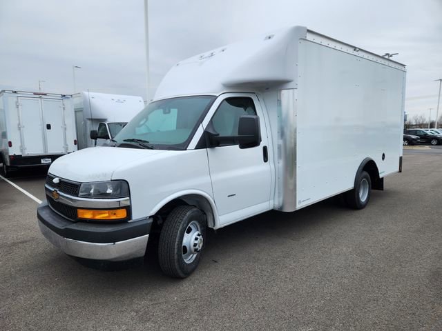 New 2026 Chevrolet Express 3500 w/ Power Convenience Package RWD image 3
