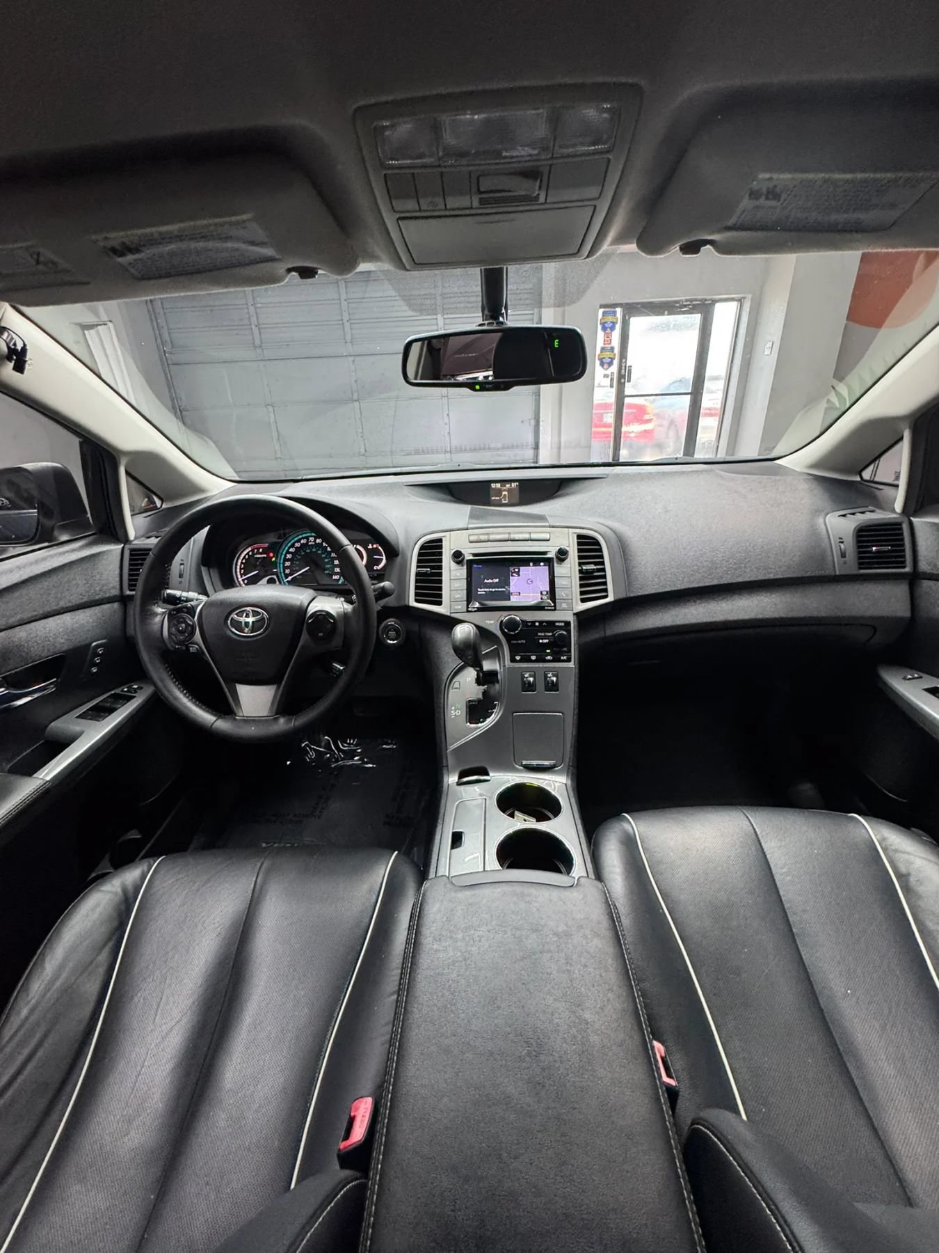 Used 2015 Toyota Venza XLE FWD image 23