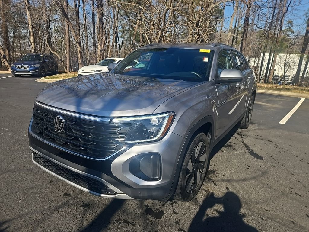 Used 2024 Volkswagen Atlas Cross Sport SE image 14