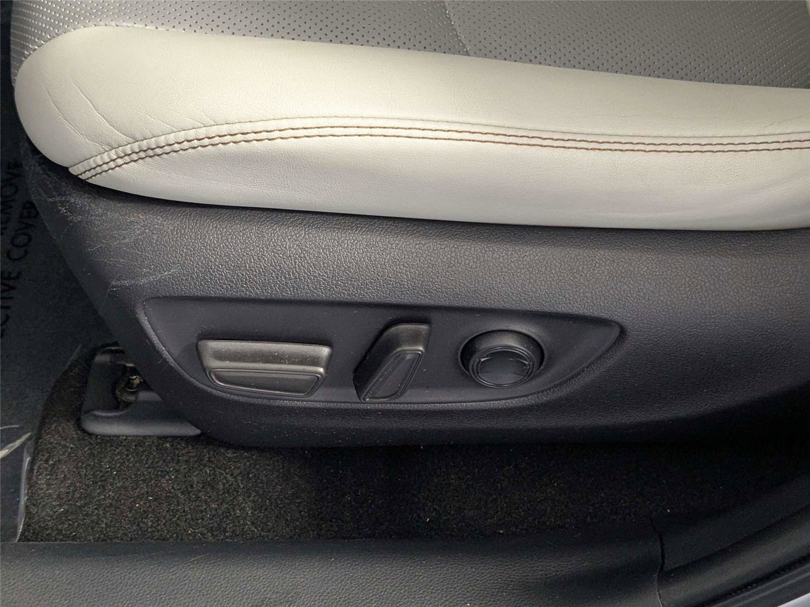 Used 2019 Toyota RAV4 Limited w/ Cold Weather Package image 24