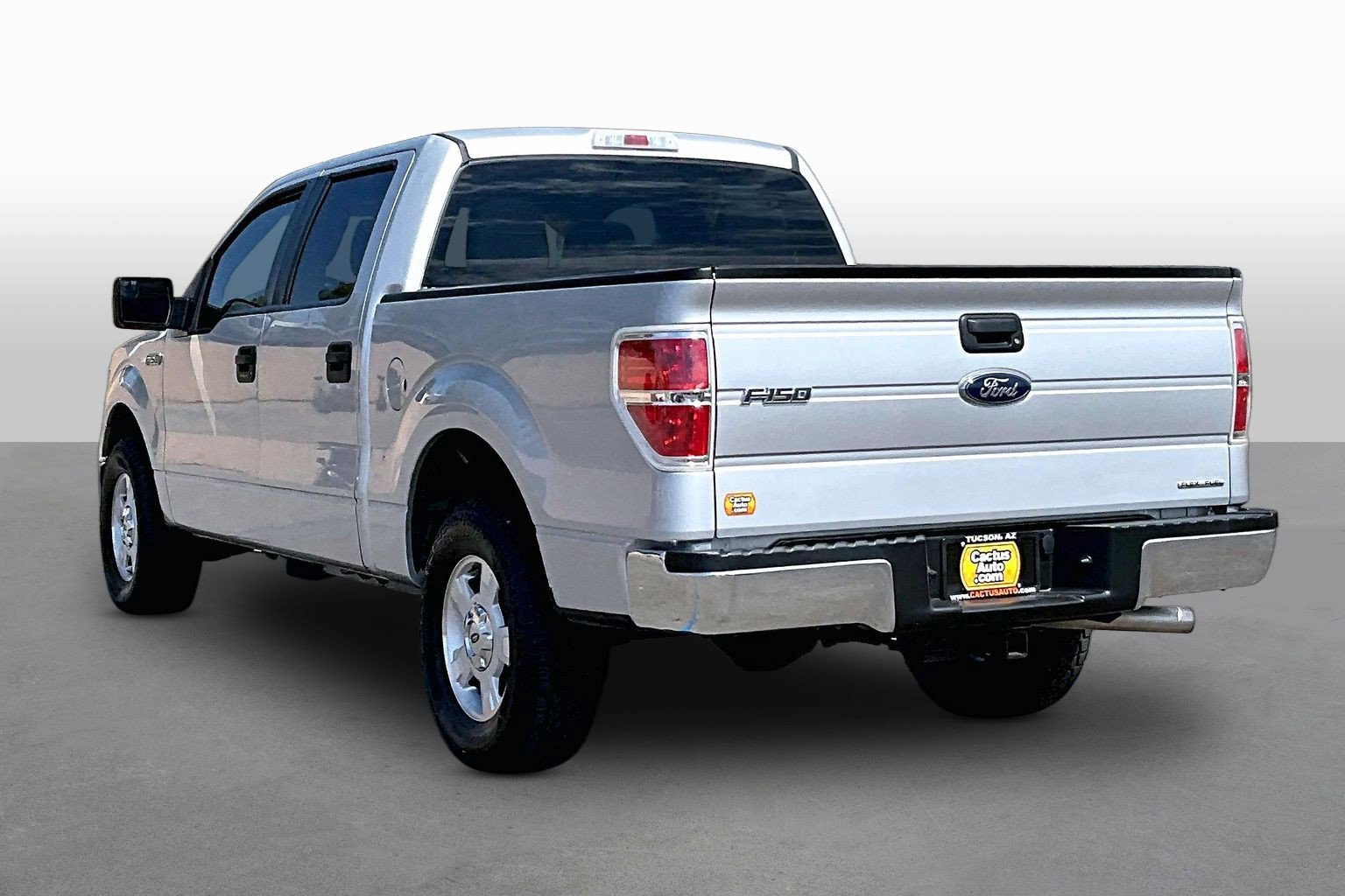 Used 2013 Ford F150 XLT w/ Mid Equipment Group RWD image 11