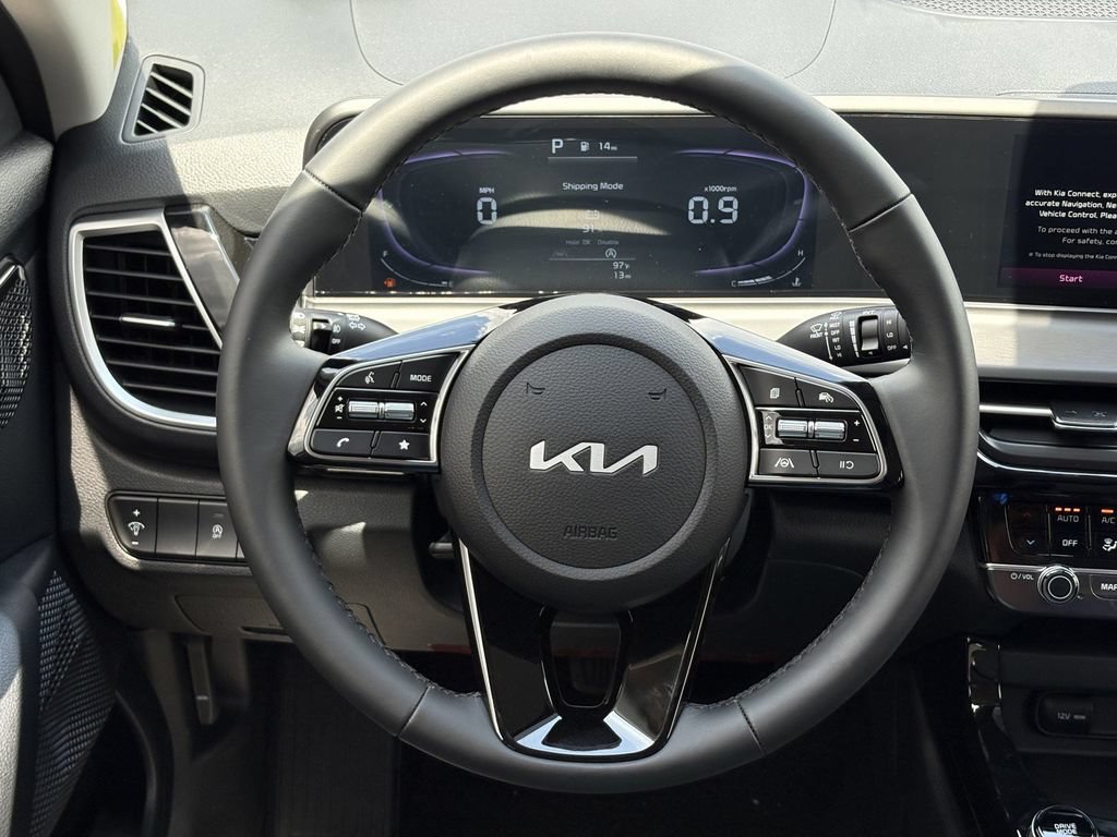 New 2026 Kia Seltos S FWD image 32