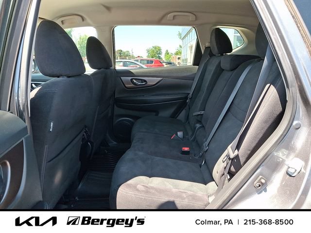 Used 2014 Nissan Rogue SV AWD/4WD image 12