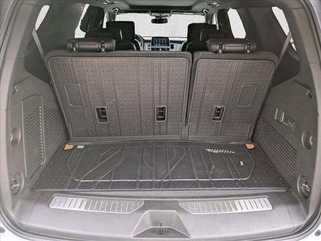 Used 2024 Chevrolet Tahoe RST w/ Luxury Package AWD/4WD image 6
