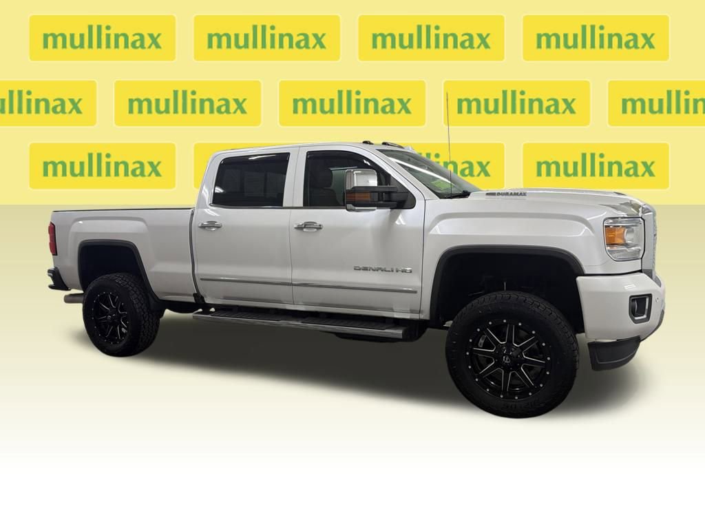 Used 2018 GMC Sierra 2500 Denali w/ Duramax Plus Package image 2