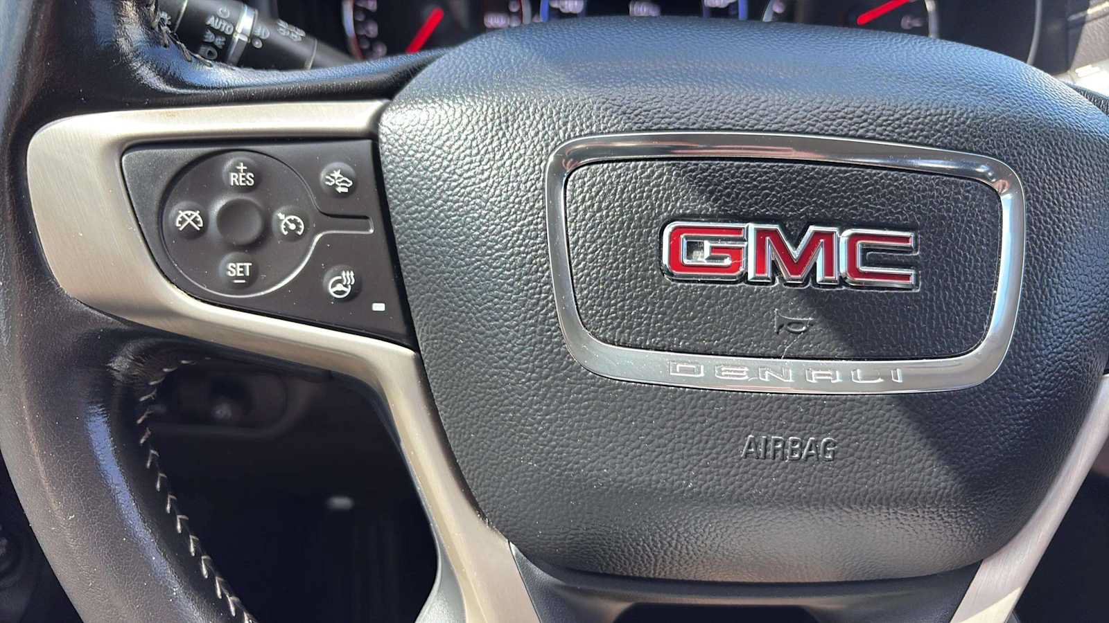 Used 2022 GMC Terrain Denali w/ LPO, Floor Liner Package AWD/4WD image 26