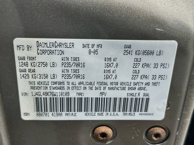 Used 2006 Jeep Liberty Sport AWD/4WD image 36