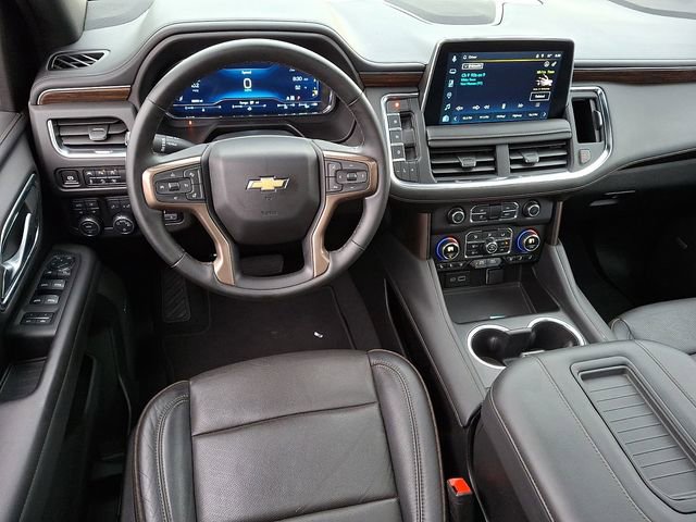 Certified 2024 Chevrolet Suburban High Country AWD/4WD image 2