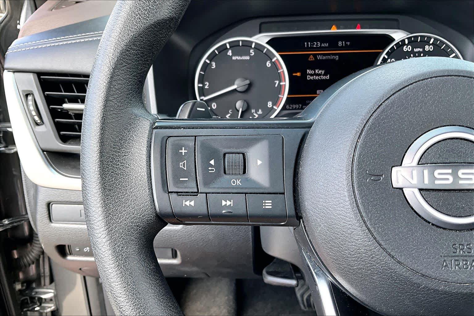 Used 2023 Nissan Rogue S FWD image 21