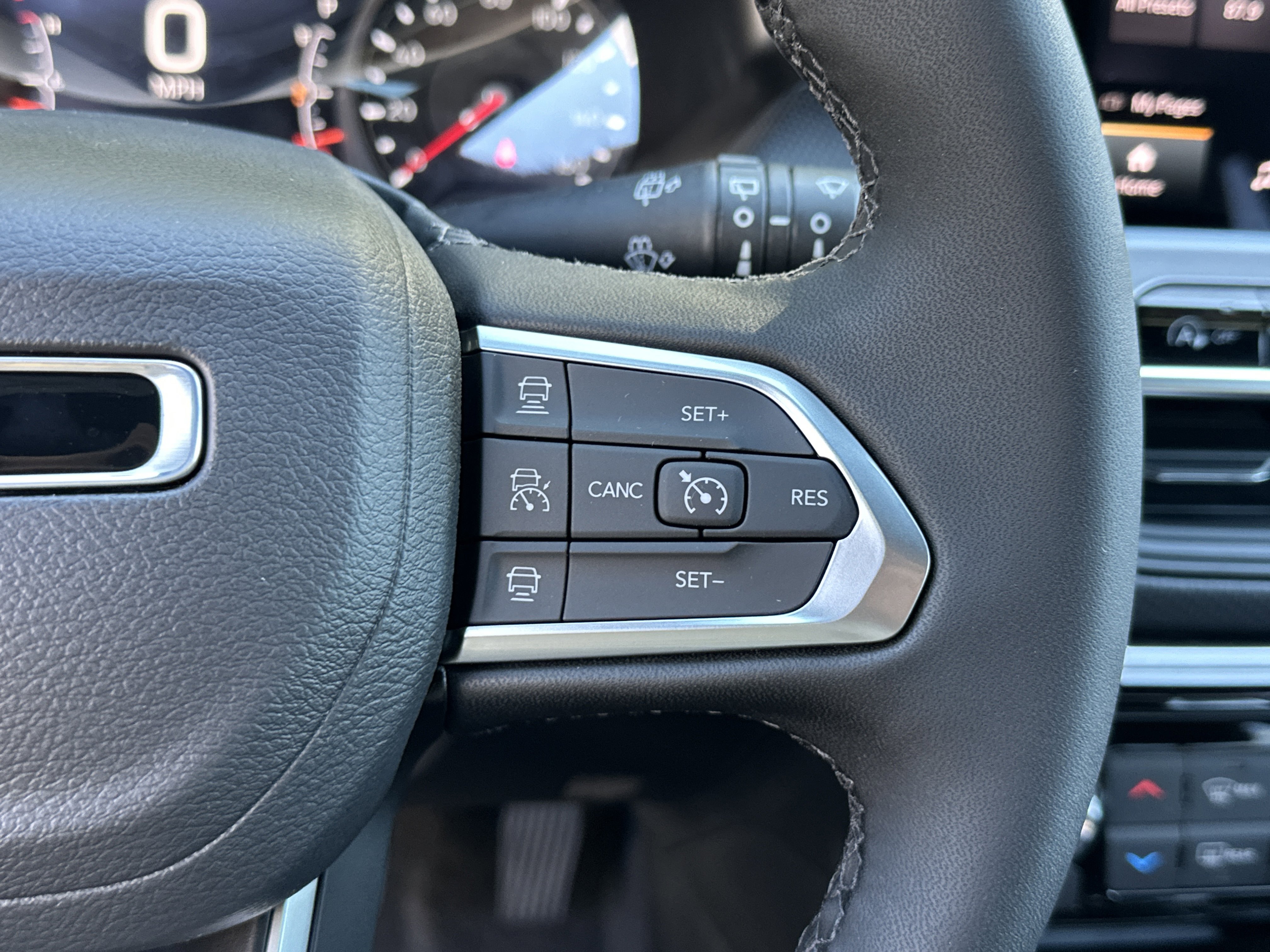 New 2026 Jeep Compass Limited image 9