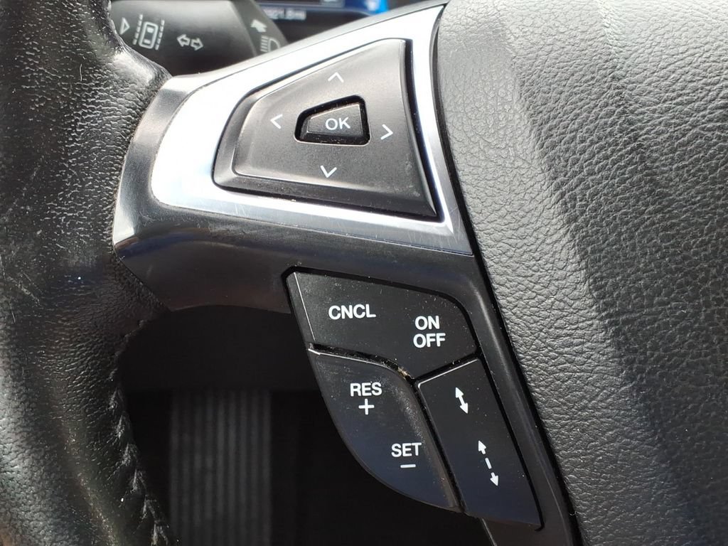 Used 2019 Ford Fusion Energi Titanium FWD image 7