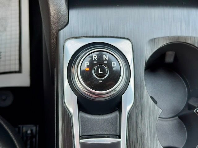 Used 2024 Ford Escape ST-Line w/ Tech Pack #1 FWD image 25