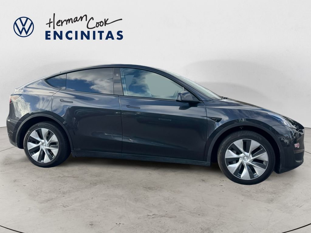 Used 2024 Tesla Model Y Long Range image 6