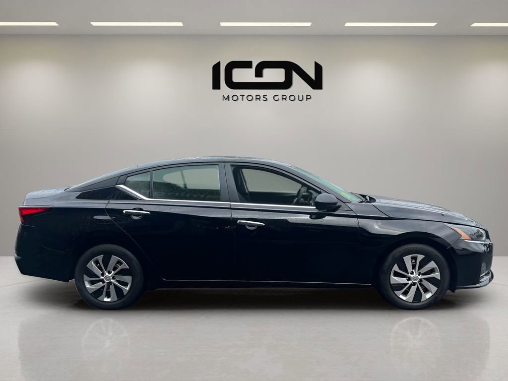Used 2025 Nissan Altima 2.5 S FWD image 6