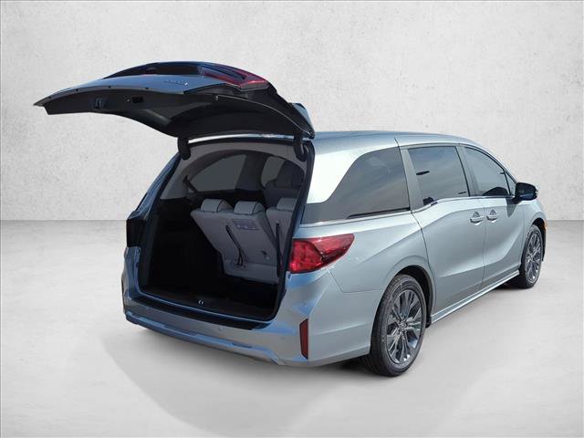 New 2026 Honda Odyssey Touring image 8