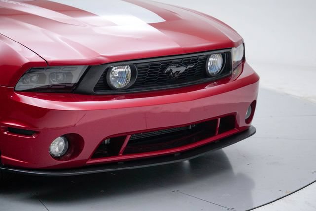Used 2010 Ford Mustang GT Premium RWD image 10
