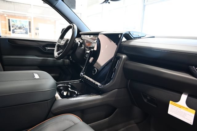 New 2026 GMC Yukon AT4 w/ AT4 Premium Plus Package AWD/4WD image 16