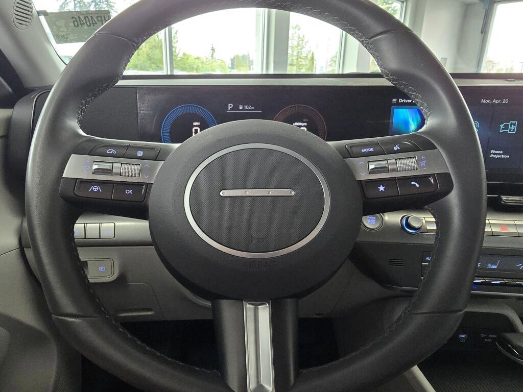 Used 2025 Hyundai Kona SEL AWD/4WD image 24
