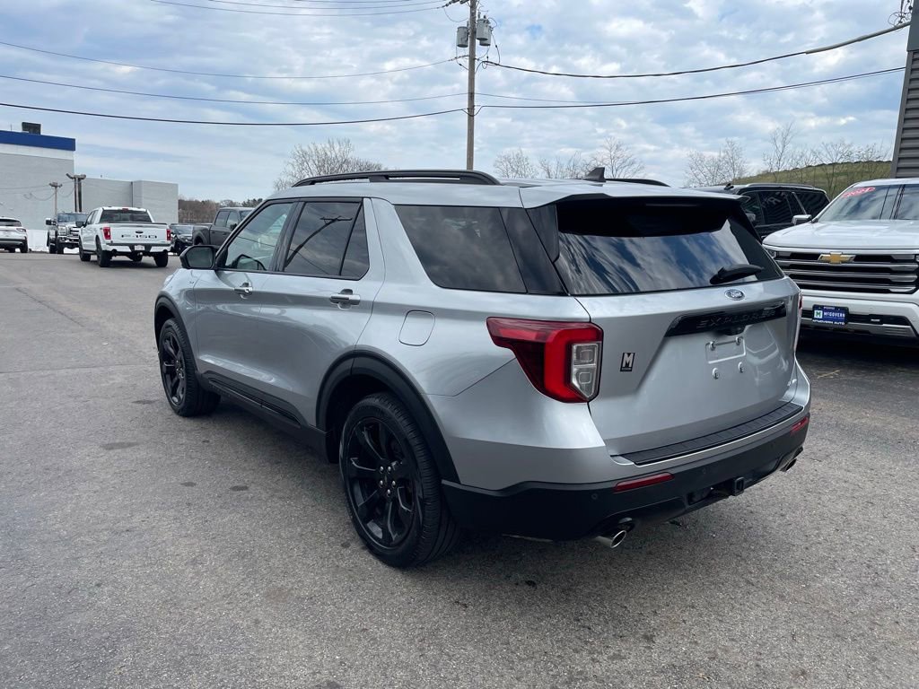 Used 2022 Ford Explorer ST-Line w/ Class IV Trailer Tow Package AWD/4WD image 3